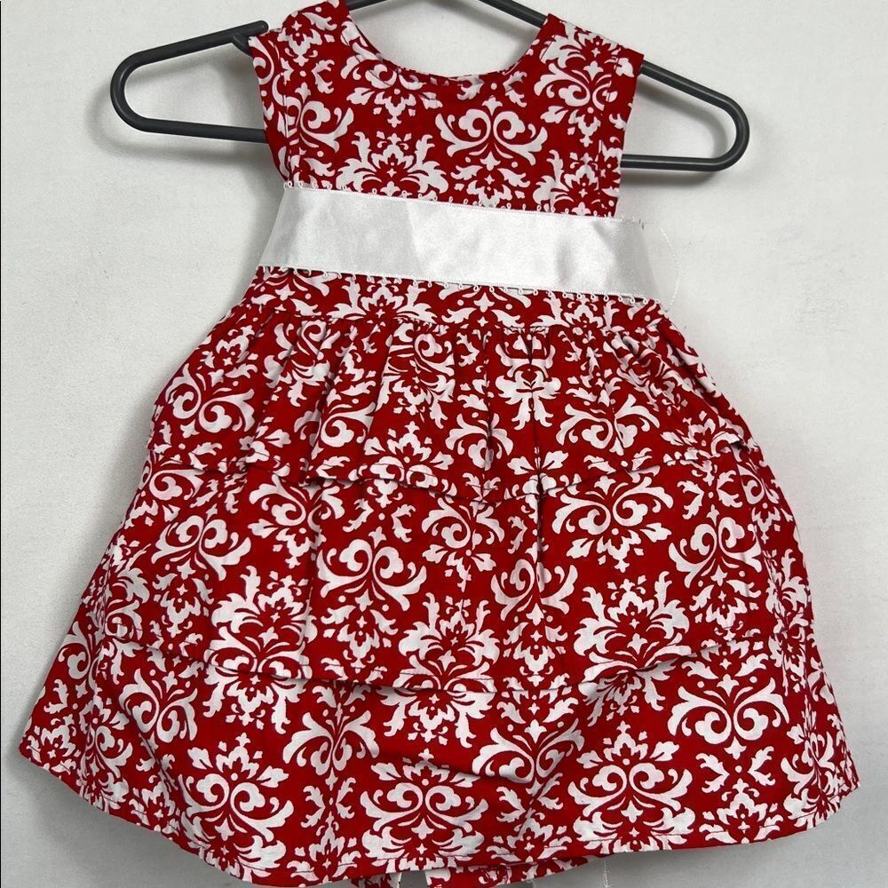 Kelly's Kids red and White Baby Dress with satin sash size 12 months